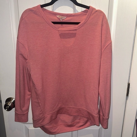 Juicy Couture Tops - Juicy Couture Women's size M Pink High Low V-Cut Out Neckline Med Weight Long Sl